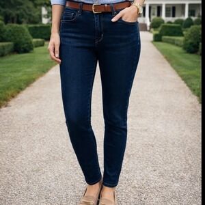 Old Navy Rockstar Mid Rise Dark Wash Skinny Jeans Women Crop Size 8 Short